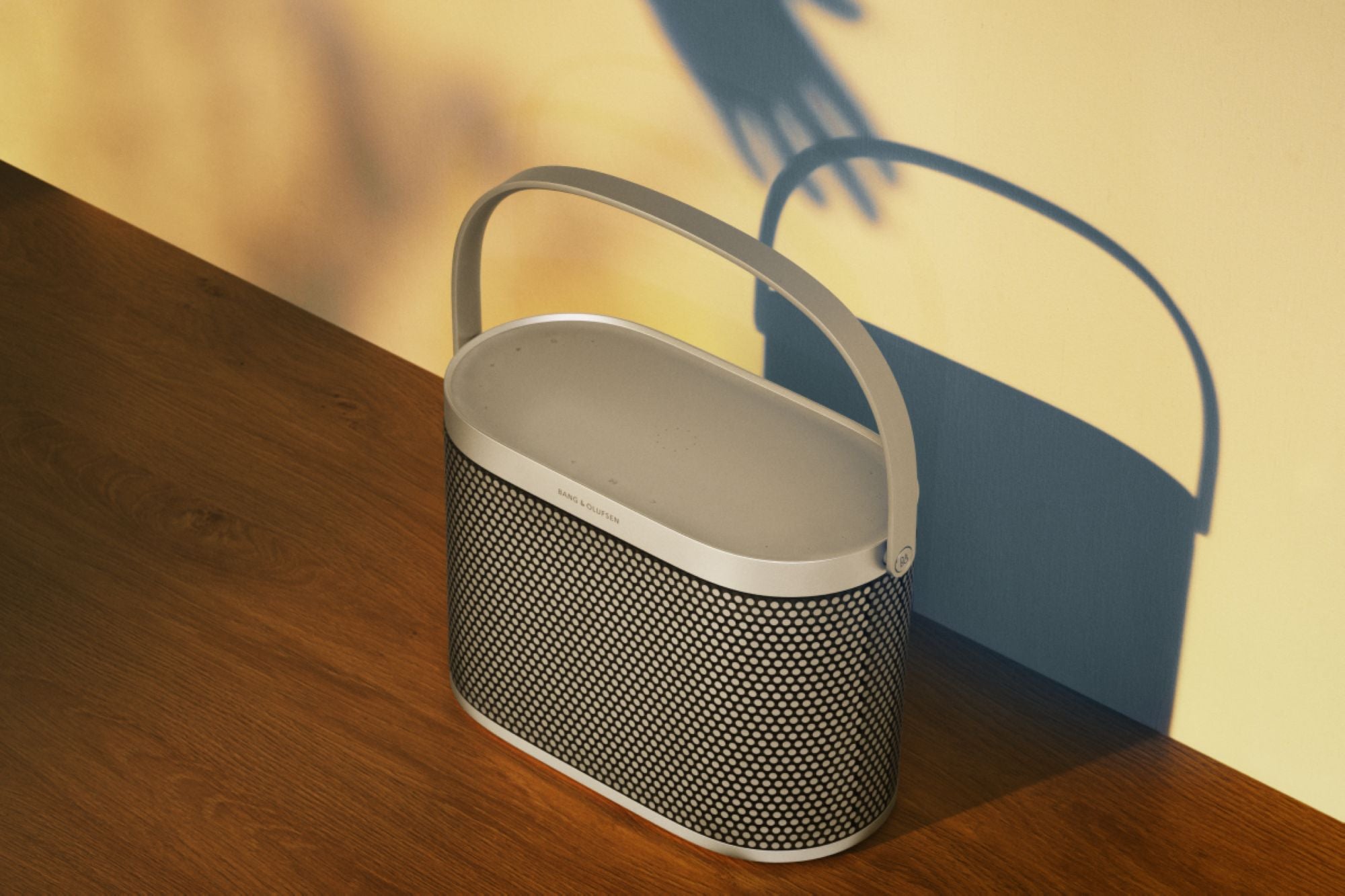 Enceinte wifi portable Beosound A5 - Spaced Aluminium