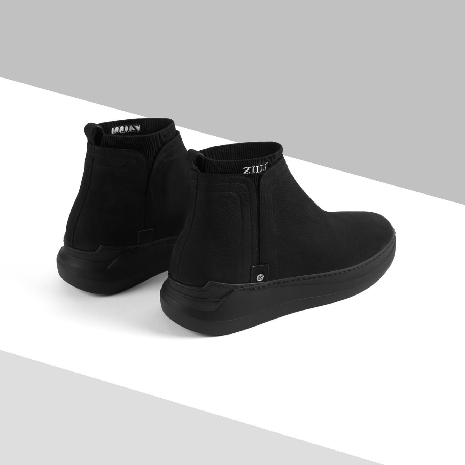 Chelsea boots with thick leather soles - Black