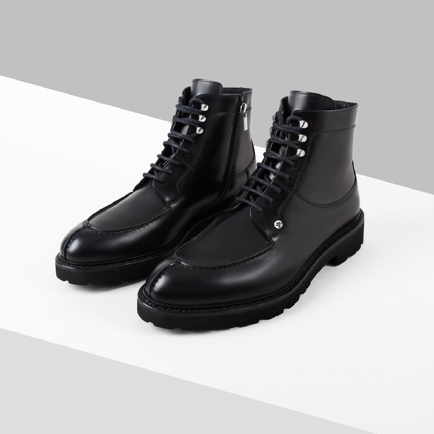 Bottines à lacets et semelle crantée en cuir - Noir
