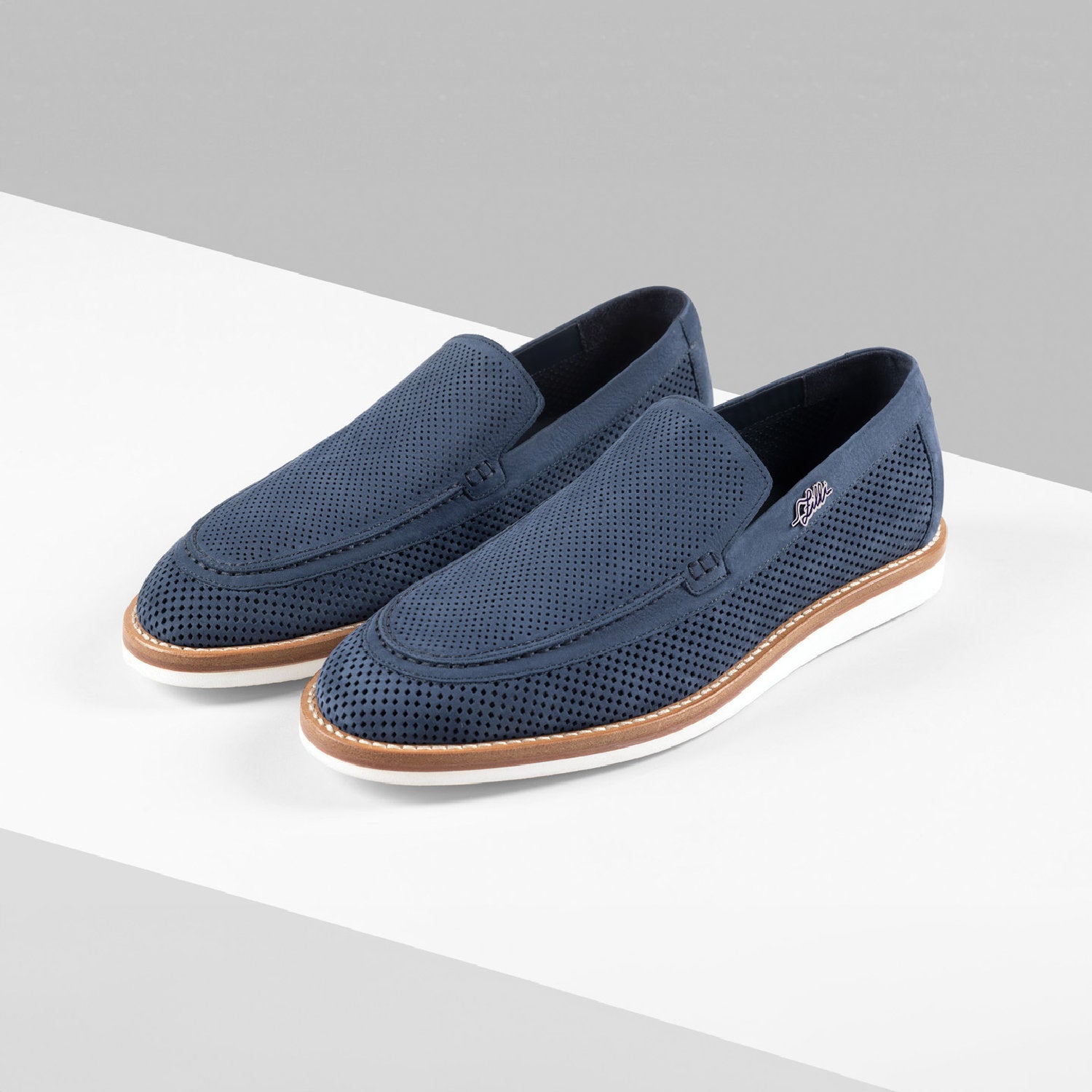 Perforated suede loafers - Blue