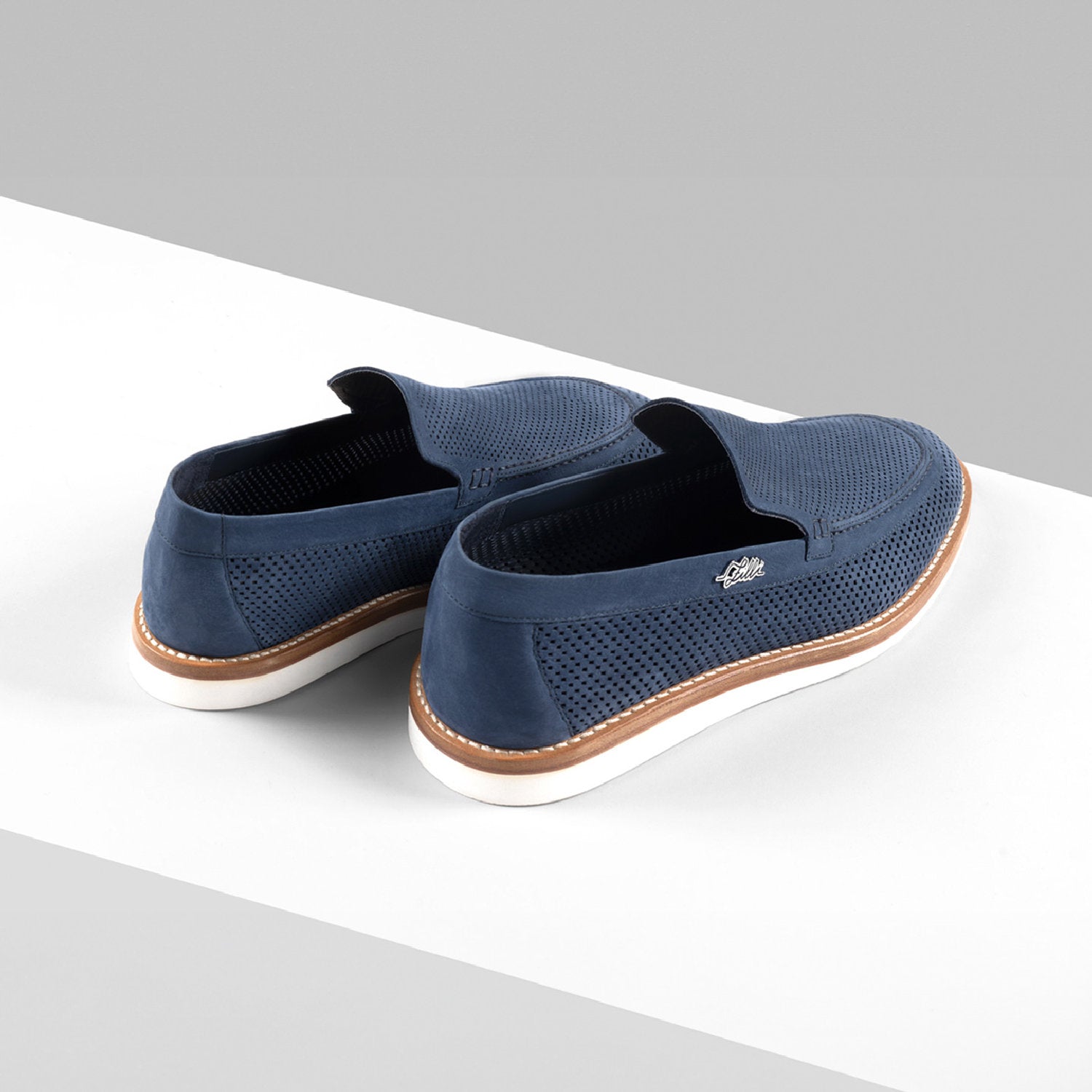 Perforated suede loafers - Blue