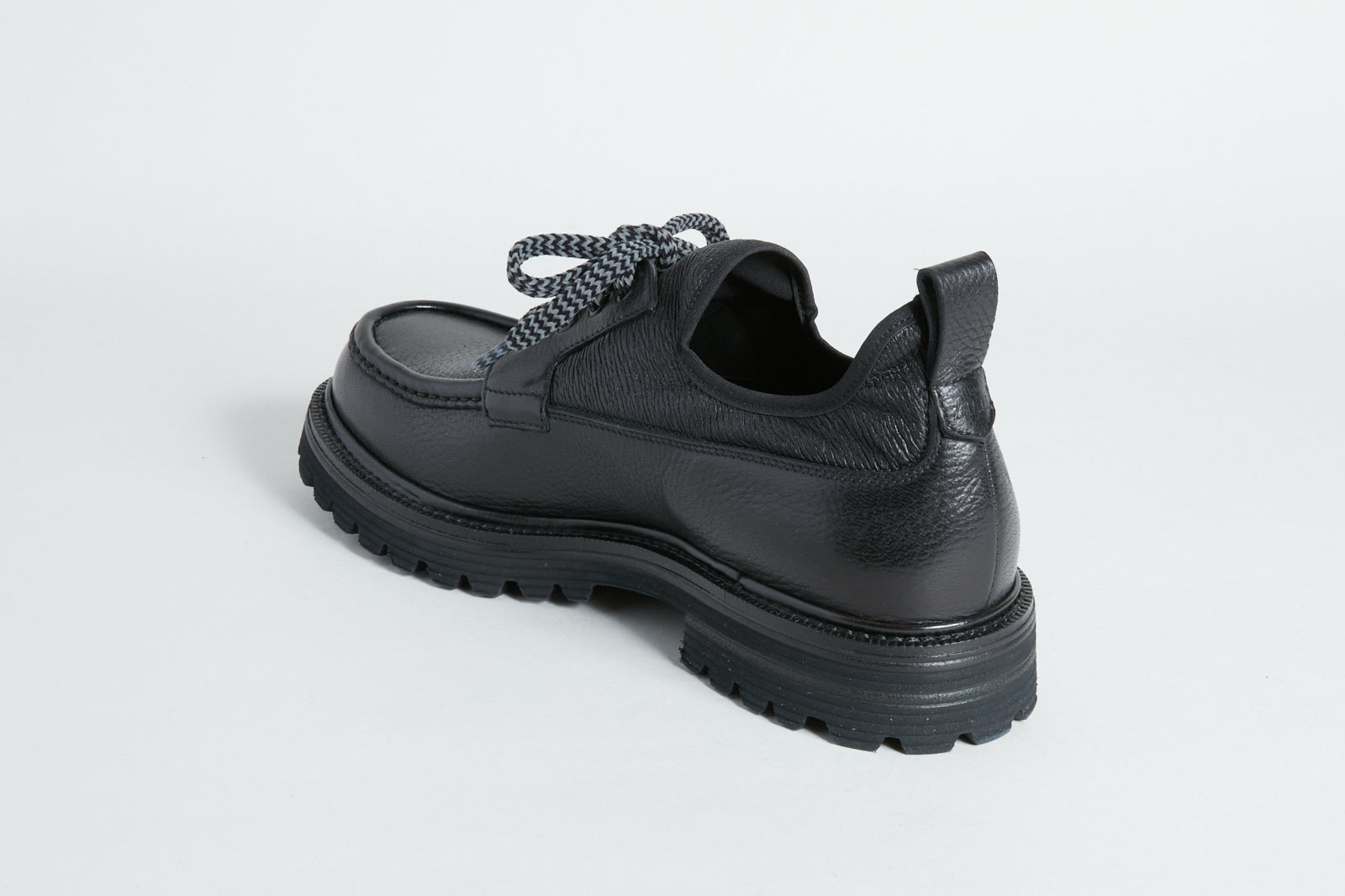 Derbies à lactes en cuir exotique - Noir & Gris