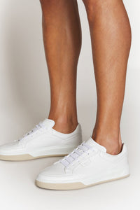 Sneakers basses en cuir précieux - White