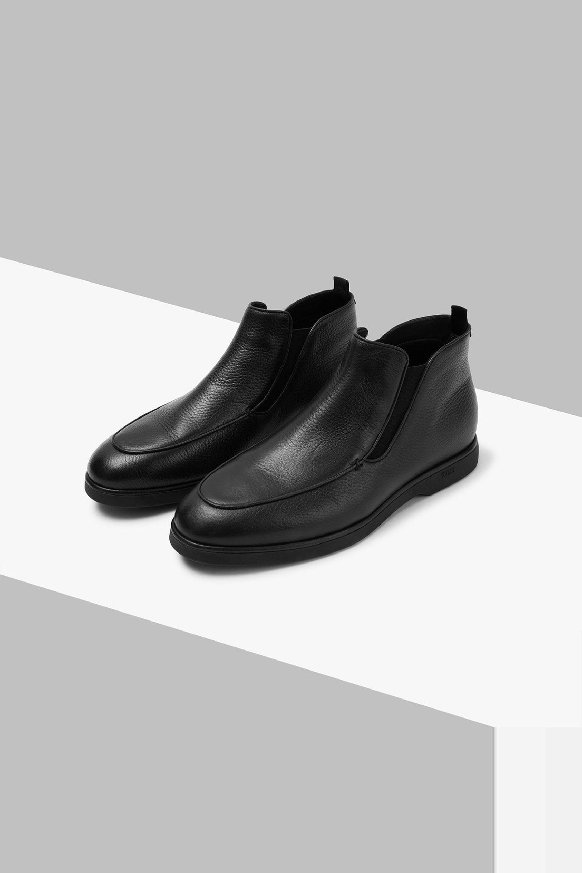 Grained leather ankle boots - Black