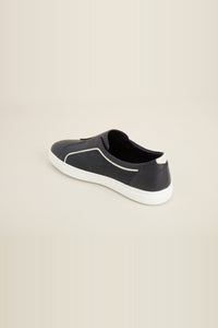 Low-top trainers in fine leather - Navy Blue