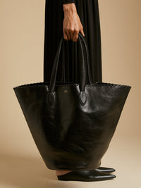 Black Osa Tote Whipstitch In Black - Black