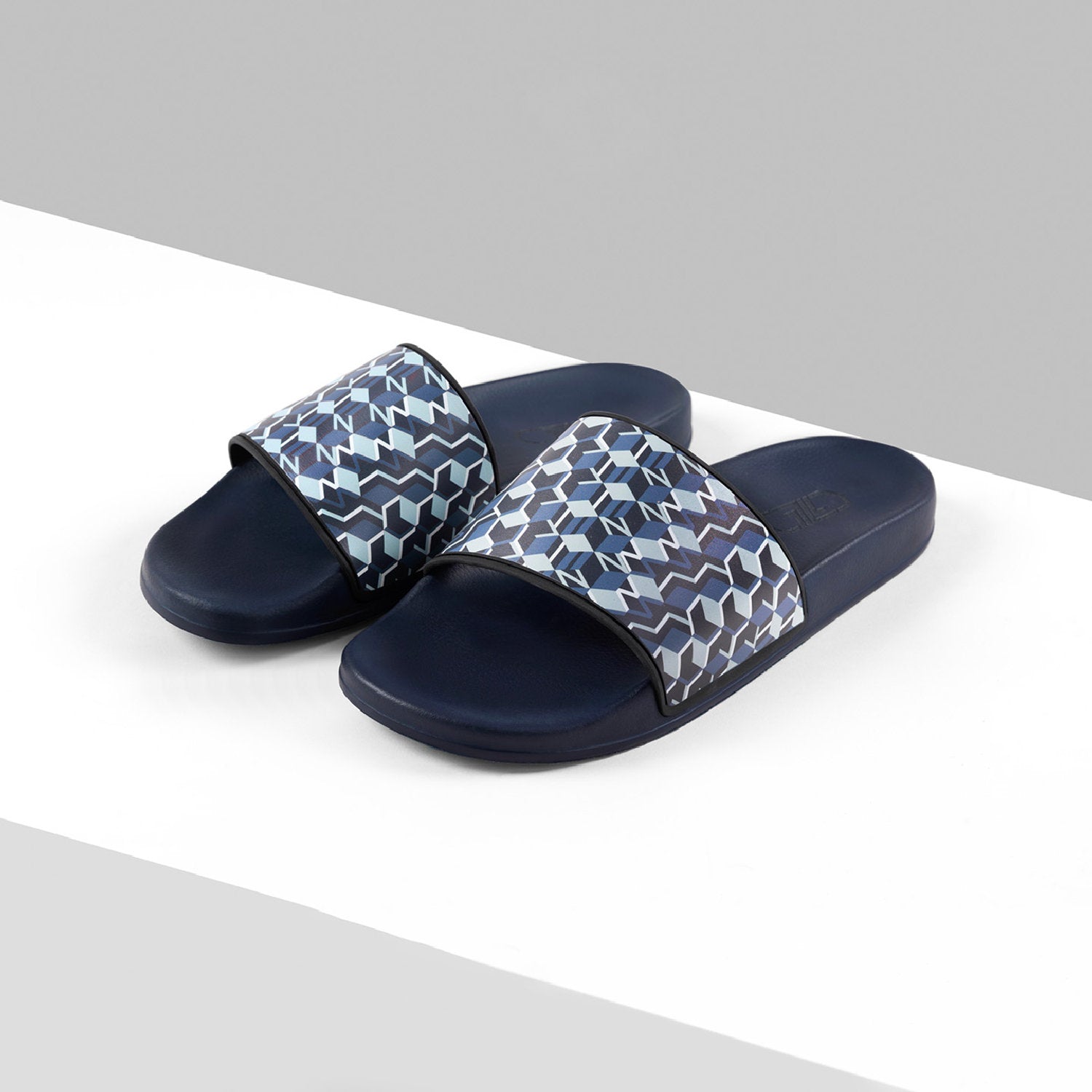 Flat mules with geometric pattern - Multicolour