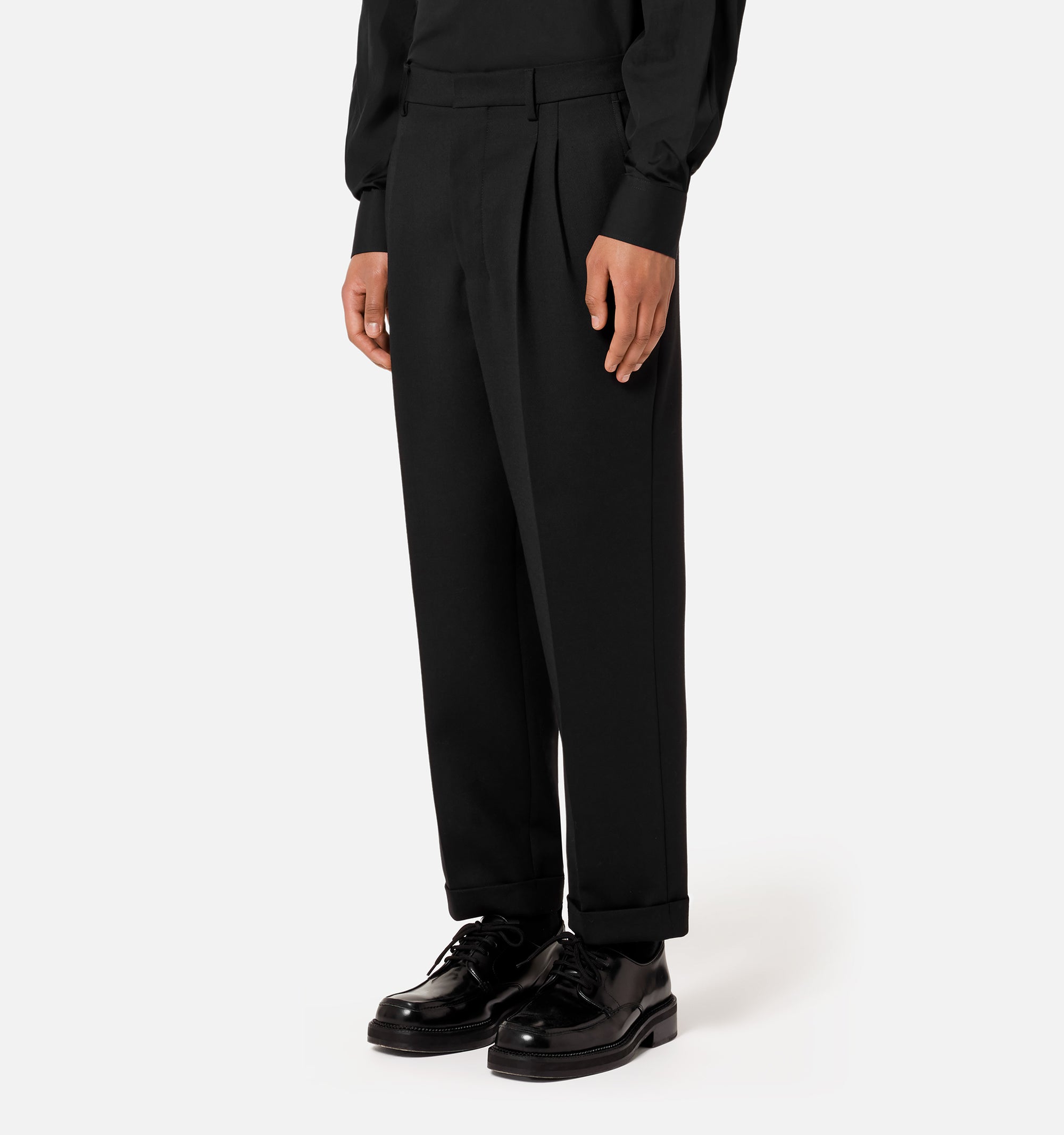 Pantalon coupe carotte à pinces en laine mélangée - Black