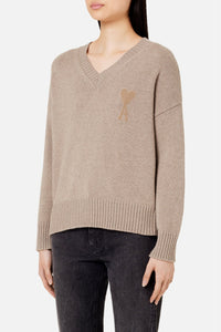 Pull Ami de Cœur à col V aiguilleté en laine - Beige