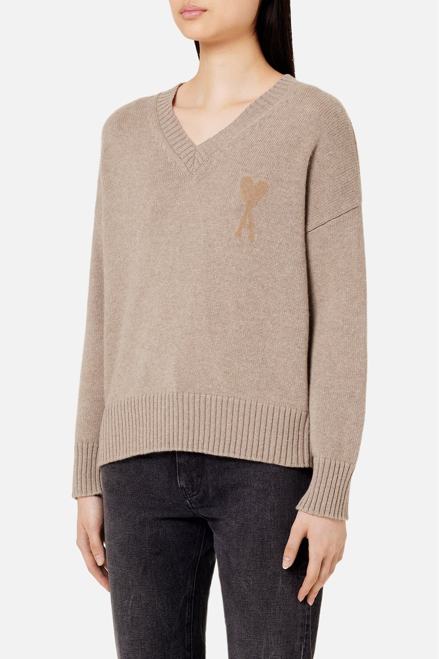 Pull Ami de Cœur à col V aiguilleté en laine - Beige