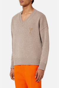 Pull Ami de Cœur à col V aiguilleté en laine - Beige