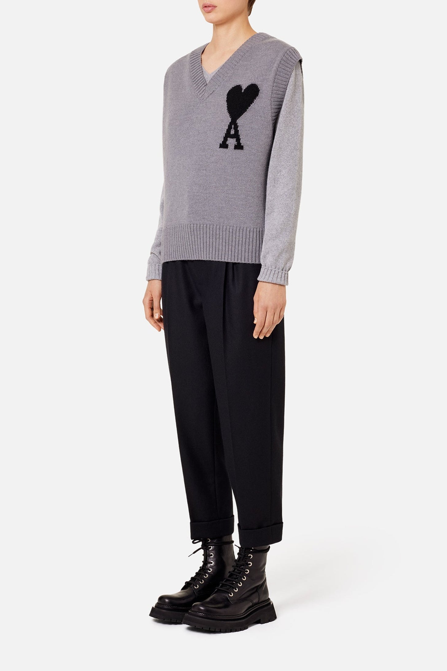 Pull Iconique ADC sans manches à col V en laine - Grey & Black