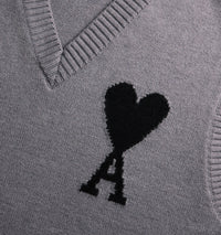Pull Iconique ADC sans manches à col V en laine - Grey & Black