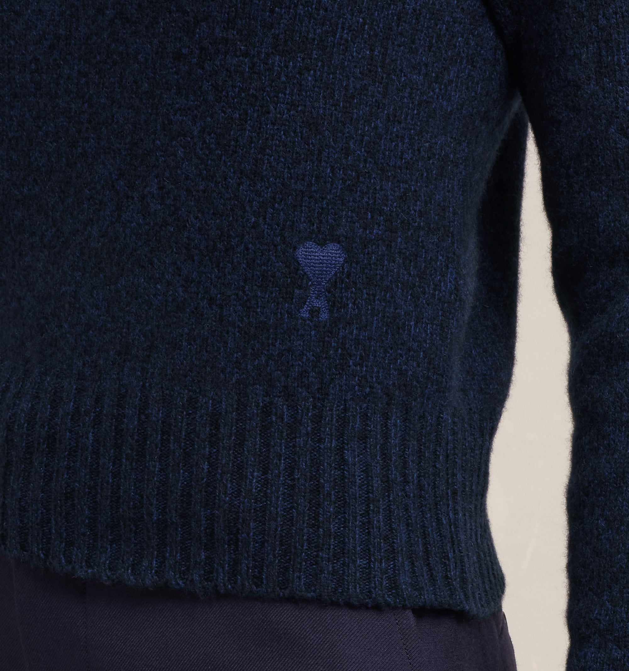 Pull Ami de Cœur avec broderie en cachemire et laine - Night Blue