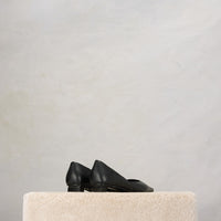 Ballerines à bouts pointus en cuir - Black