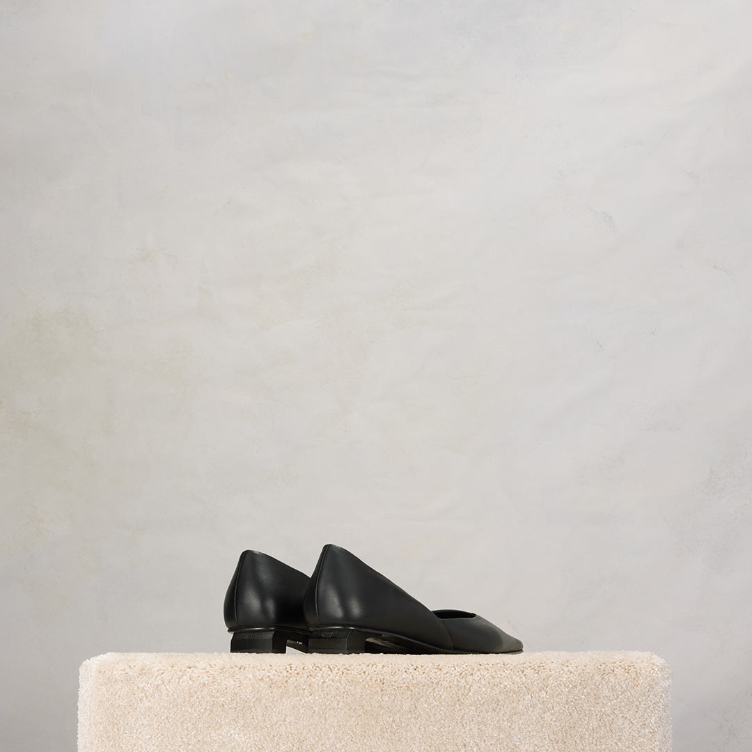 Ballerines à bouts pointus en cuir - Black