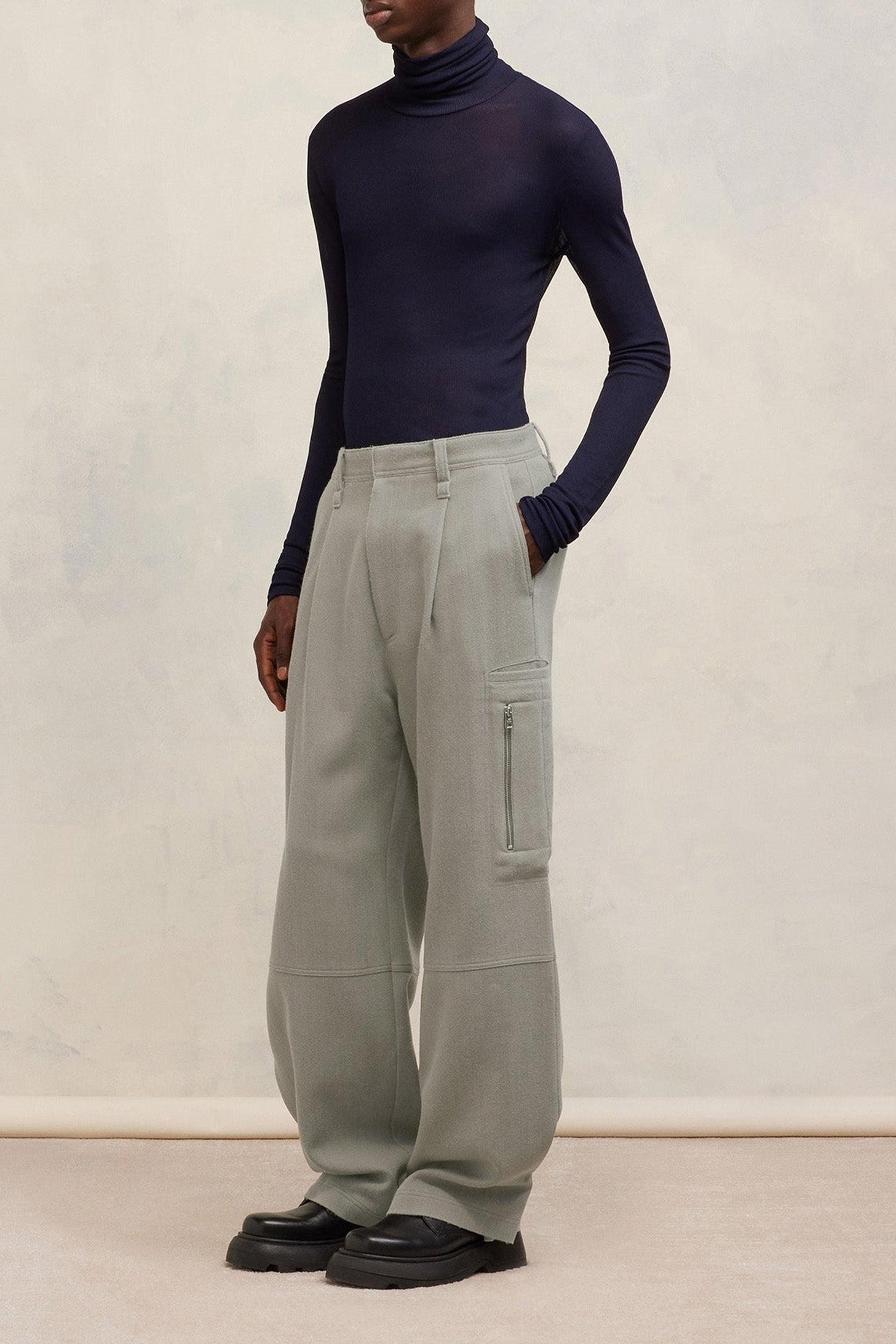 Pantalon cargo en laine - Taupe