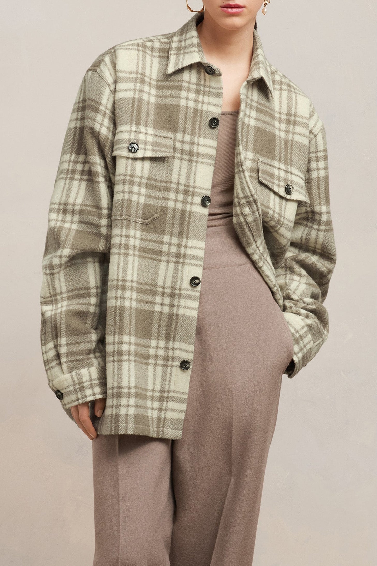 Surchemise oversize avec poches en laine - Ivory & Clay