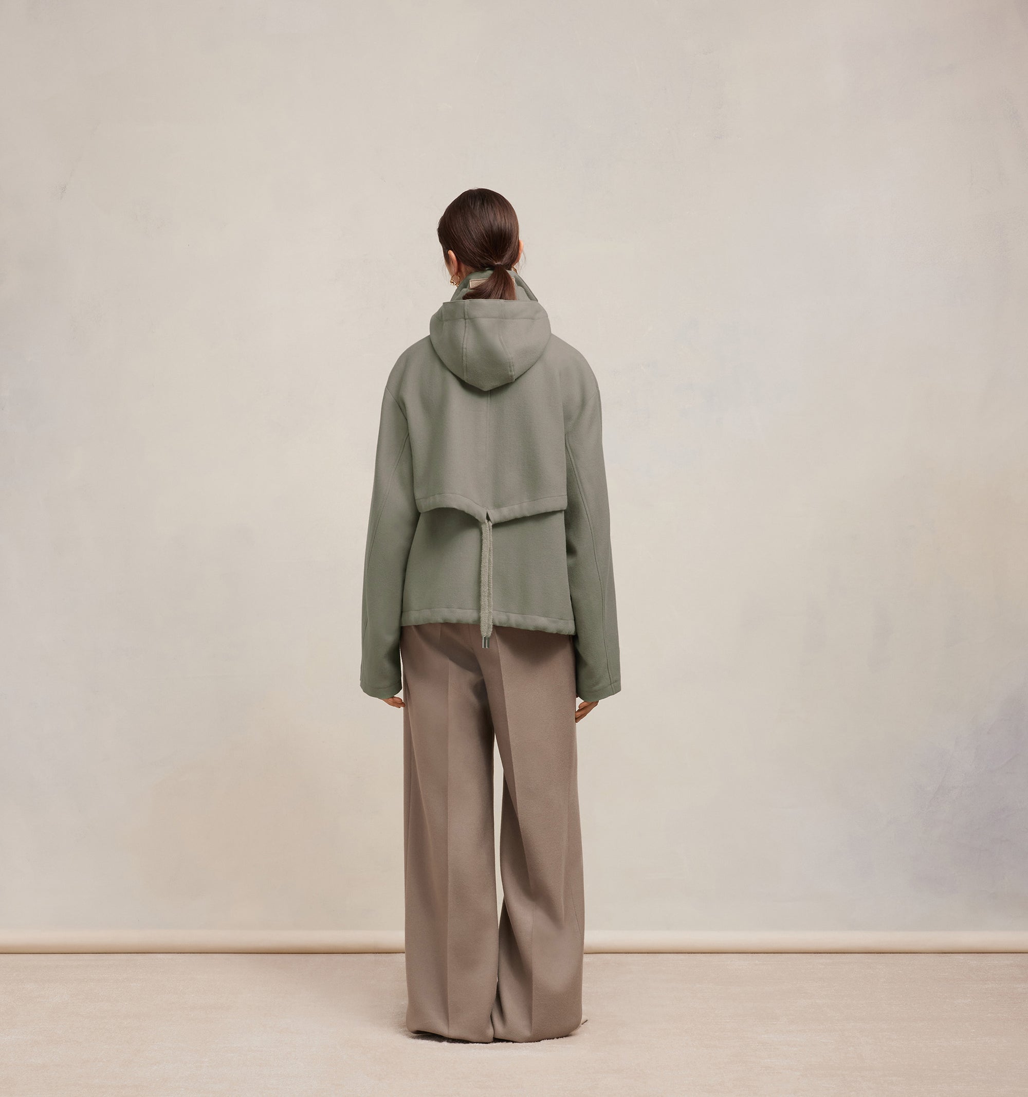 Parka courte avec cordons de serrage en laine - Taupe