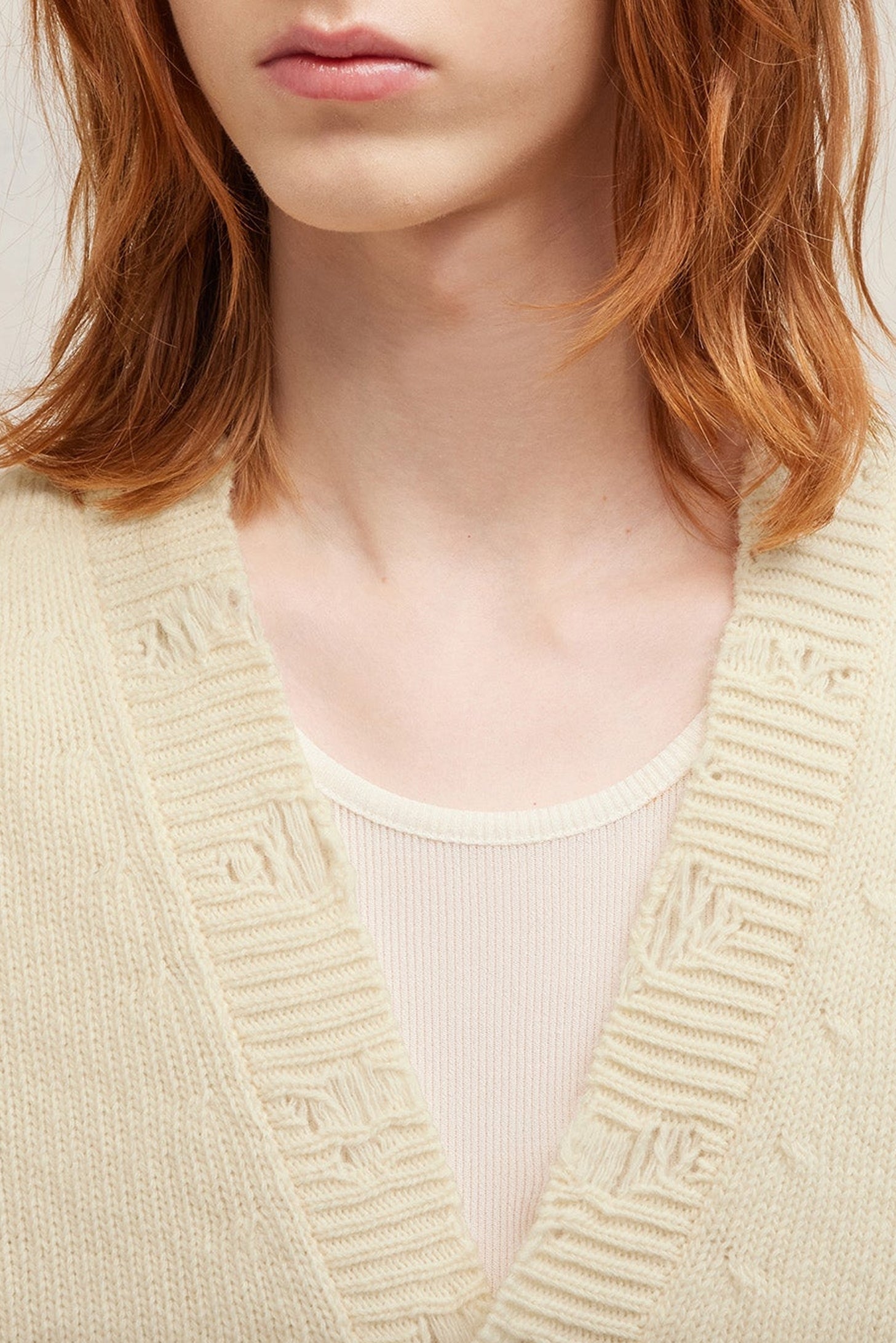 Cardigan avec détails découpés en laine - Ivory