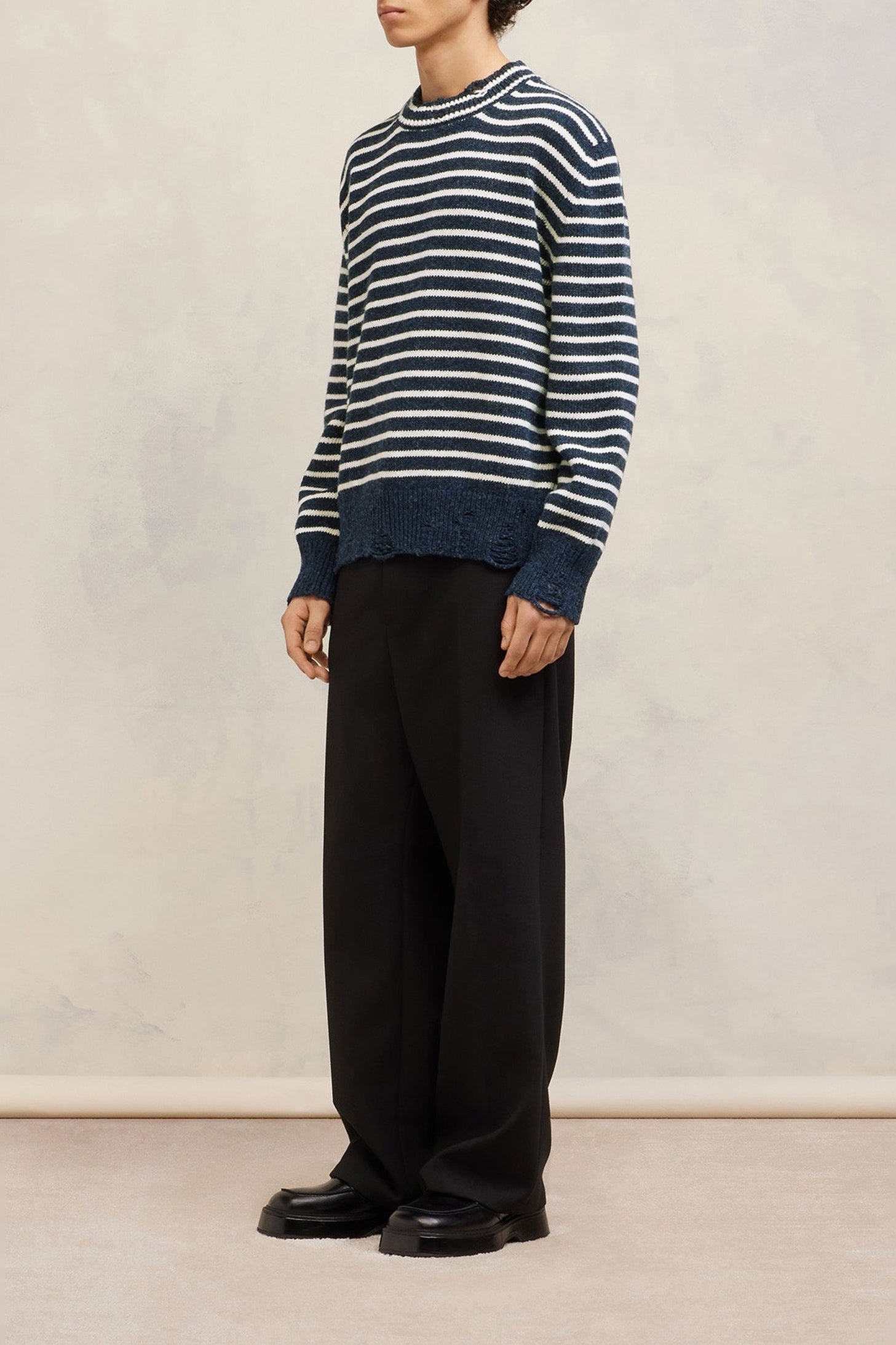 Pull rayé avec détails découpés en laine - Night Blue & Ivory
