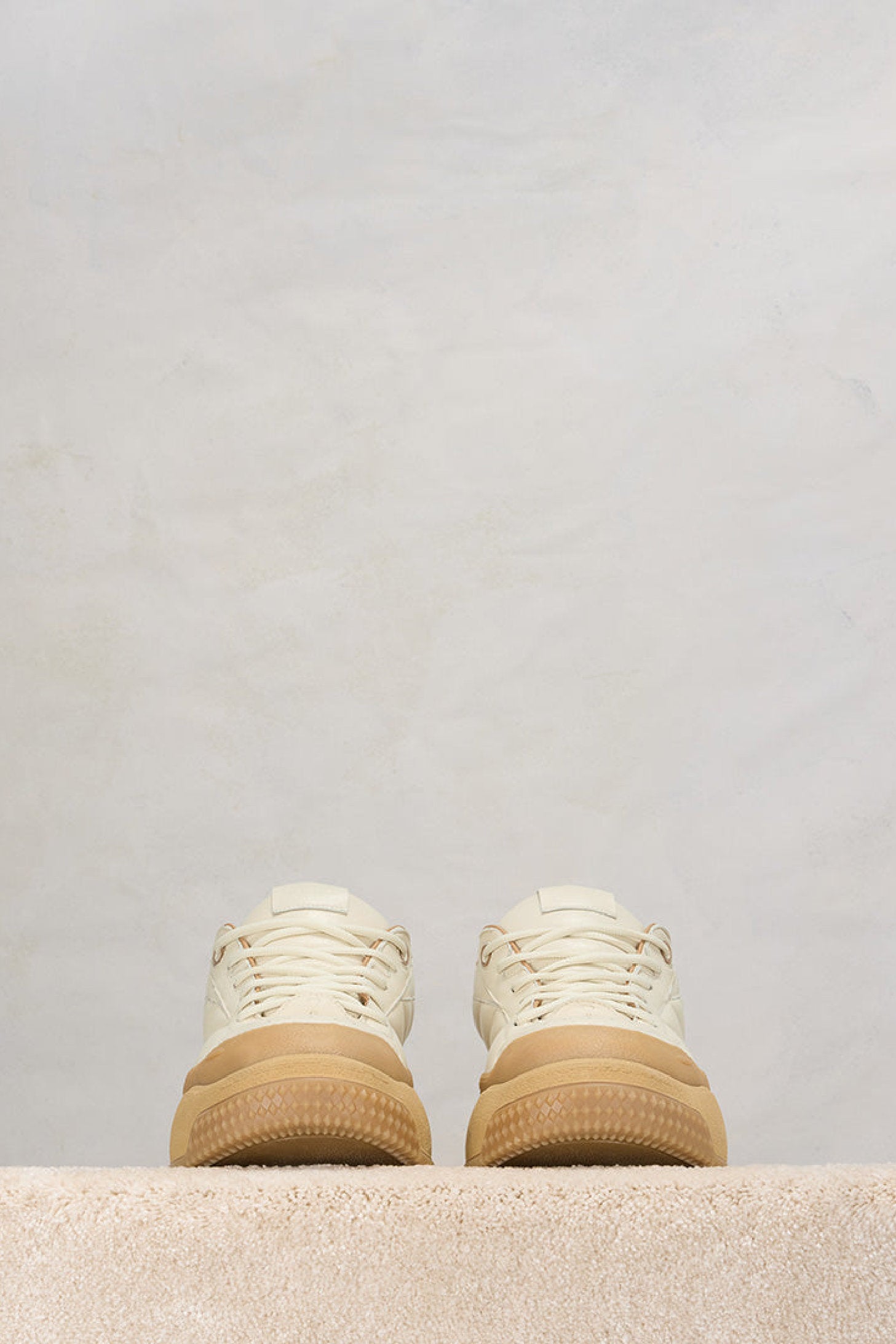 Ami SN1509 low sneakers in leather - Ivory