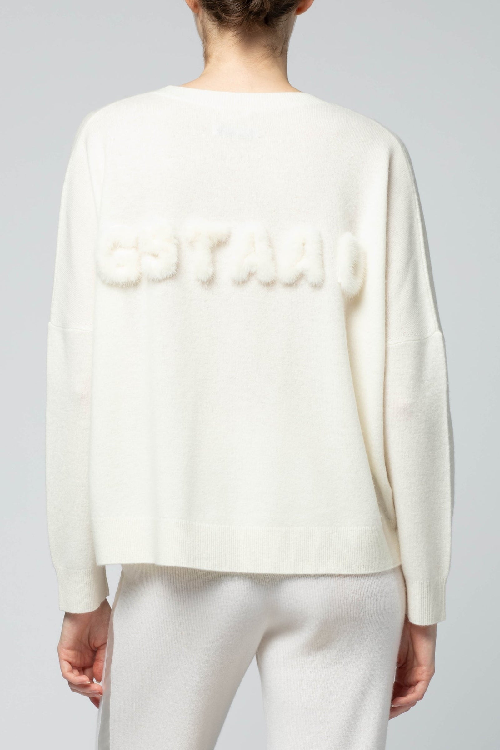 17 QTY NEW PULL EN MAILLE LOGO VISON