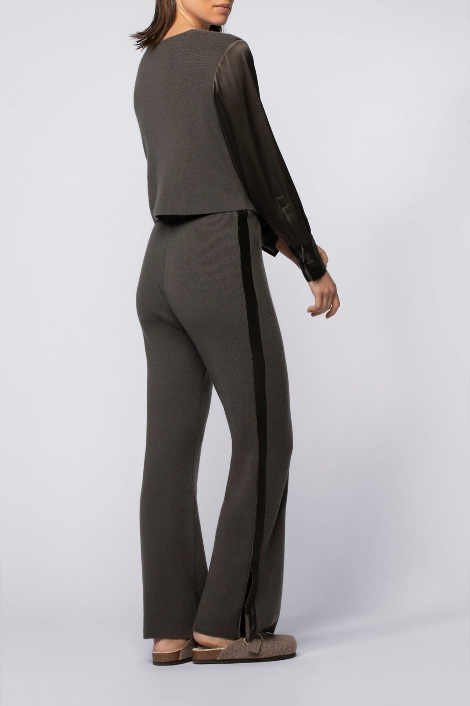 Bani flared knitted trousers with silk stripes - Thyme