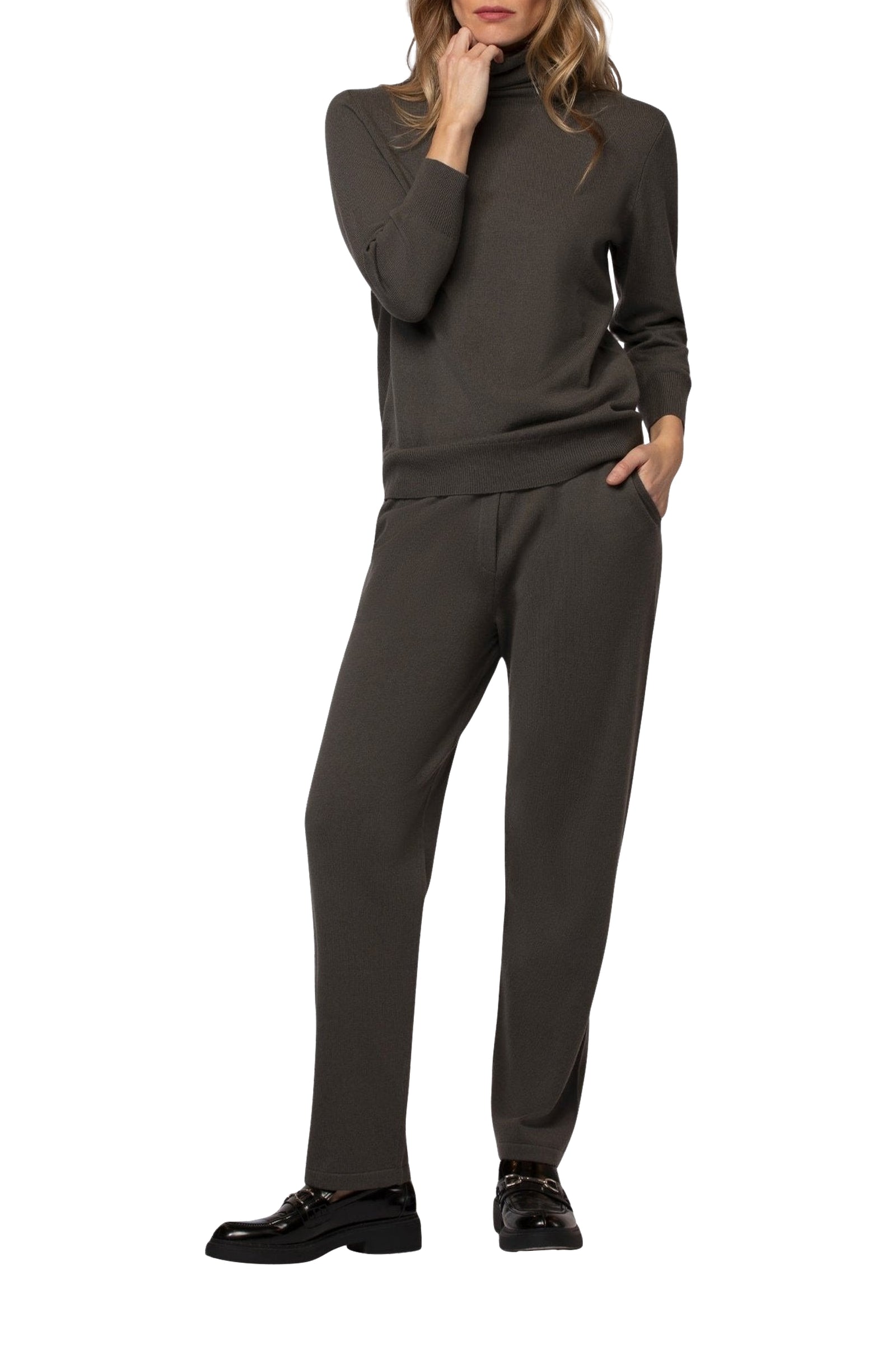 11 QTY NEW PANTALON EN MAILLE