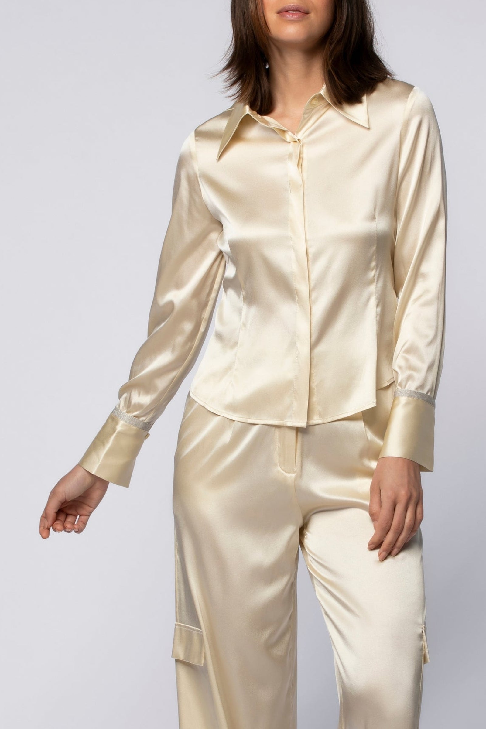Lavina fitted shirt in stretch silk - Ble