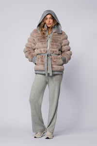 1 QTY NEW MANTEAU IMITATION CHINCHILLA