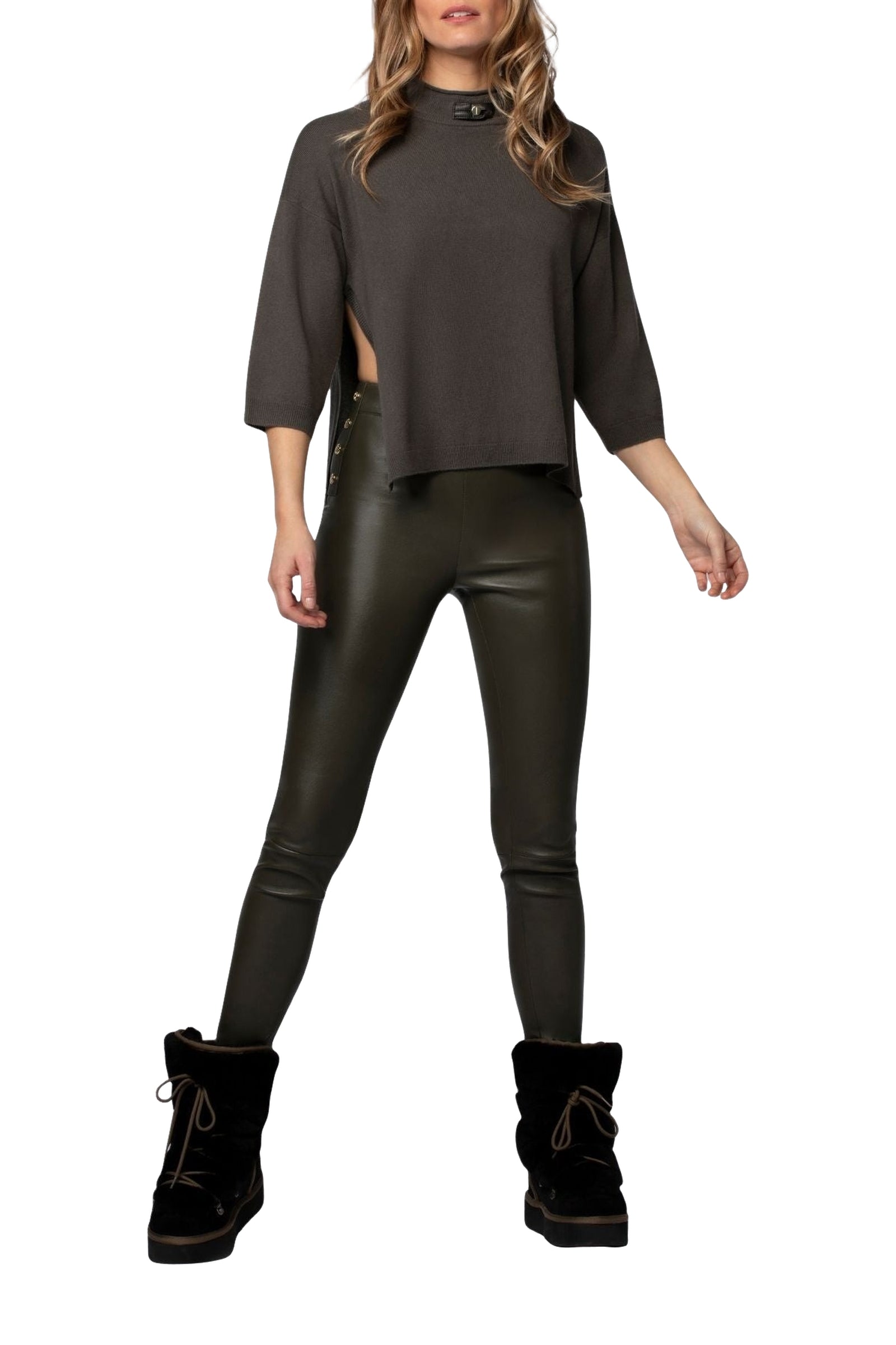 13 QTY NEW PULL AVEC EMPIECEMENT CUIR