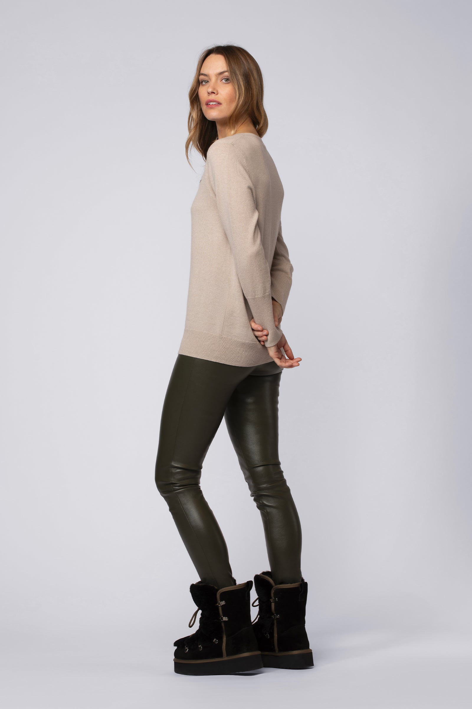 1 QTY NEW PULL COL ROND