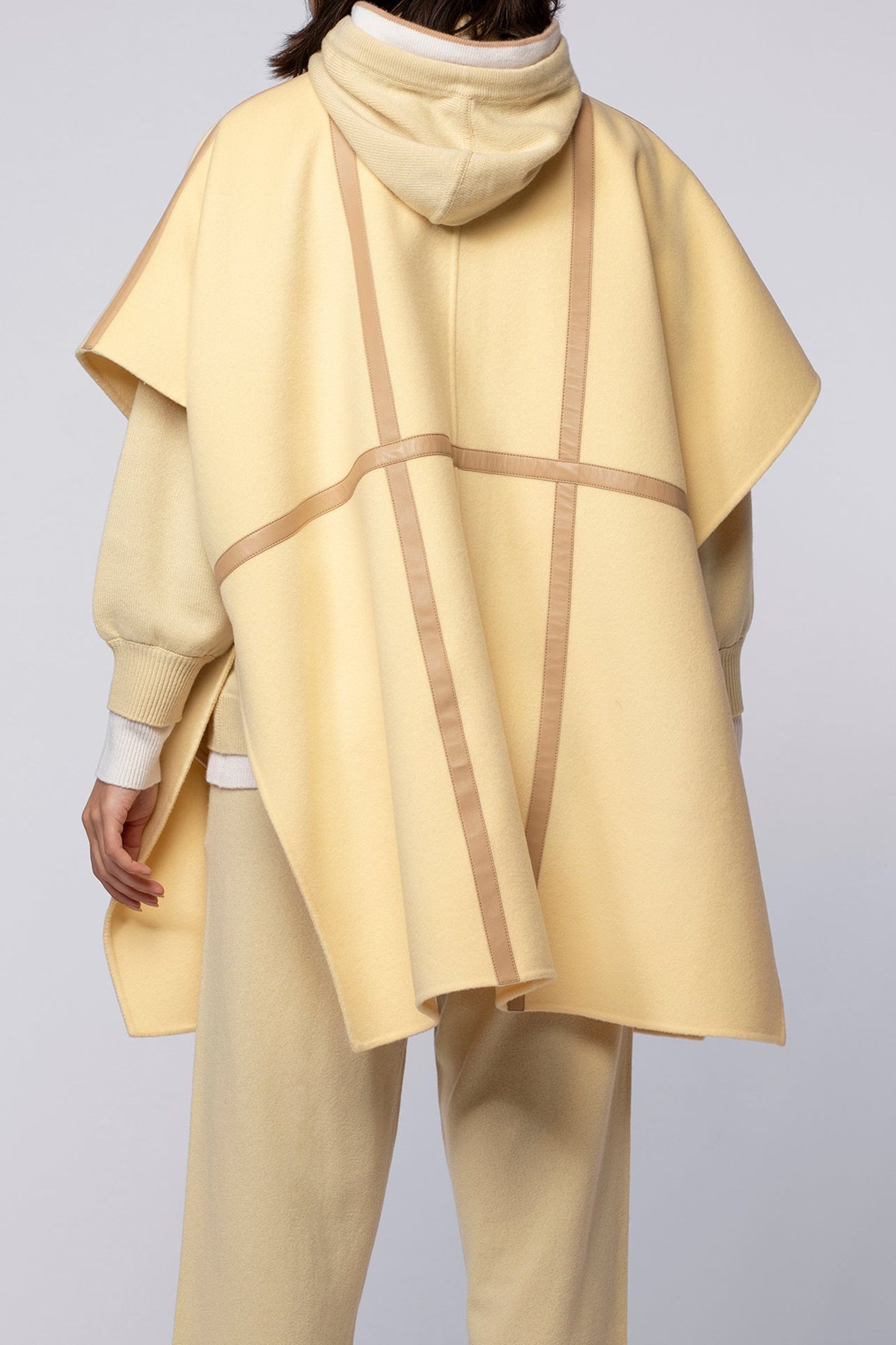 Loose-fitting double-faced wool Vazili cape - Ble