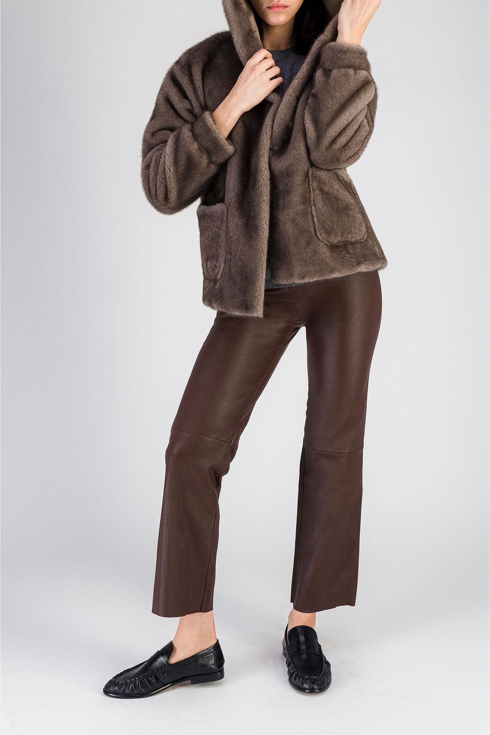 Manteau court à capuche effet vison - Iris