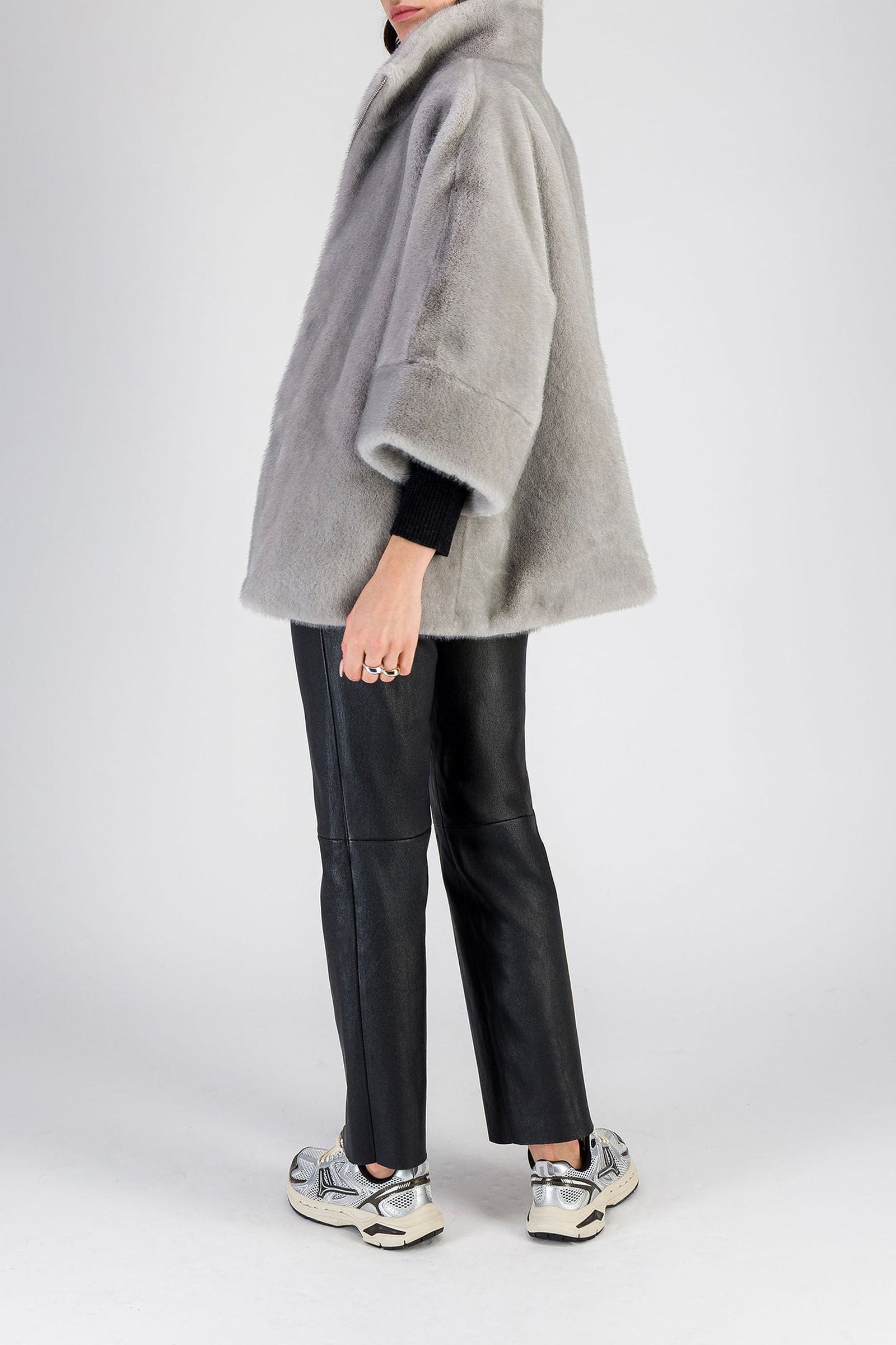 10 QTY NEW VESTE EN IMITATION VISON