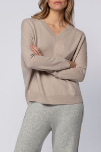 1 QTY NEW PULL EN MAILLE & FUREVER