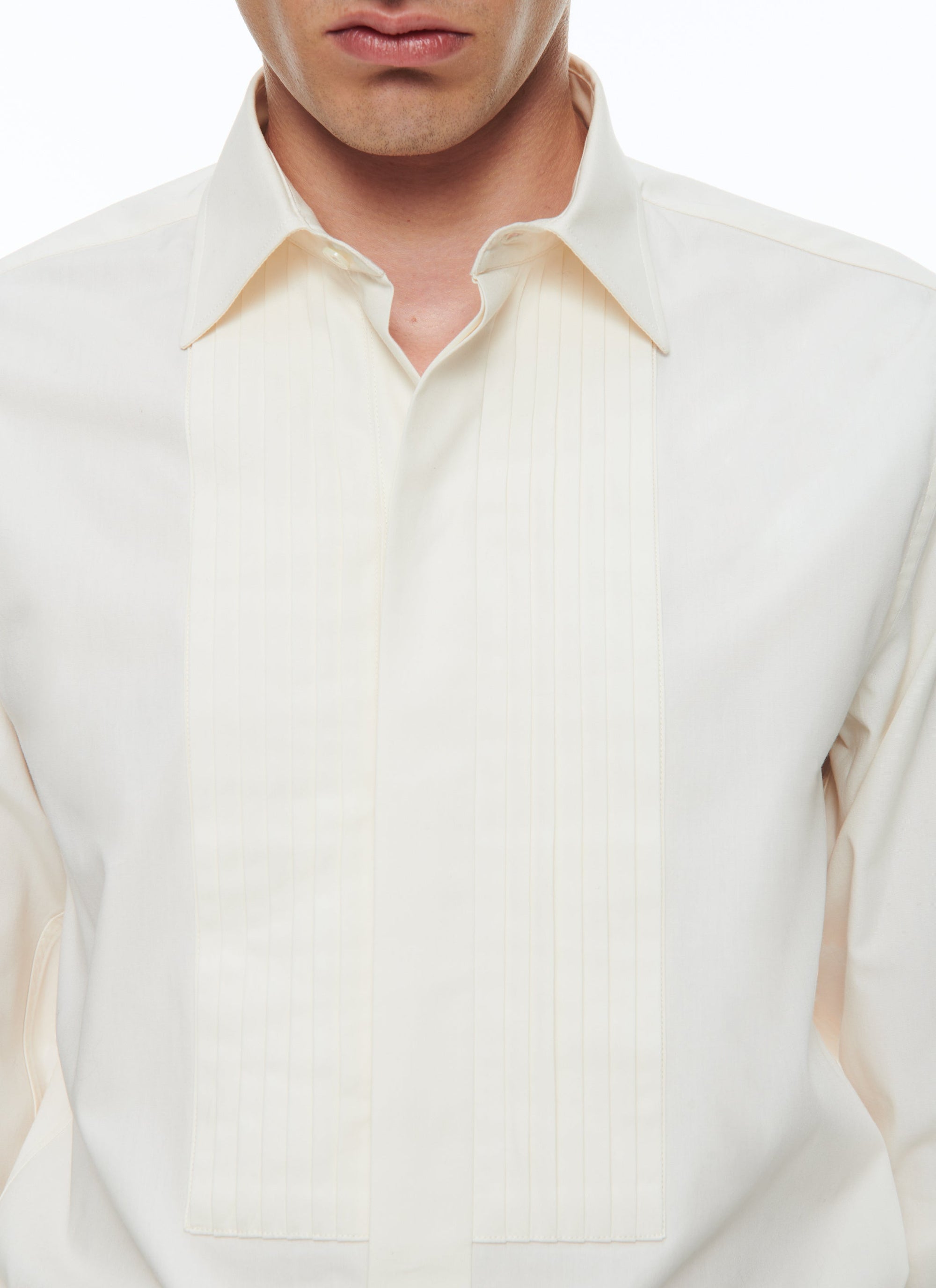 Shirt with swallow collar and bib - Ecru