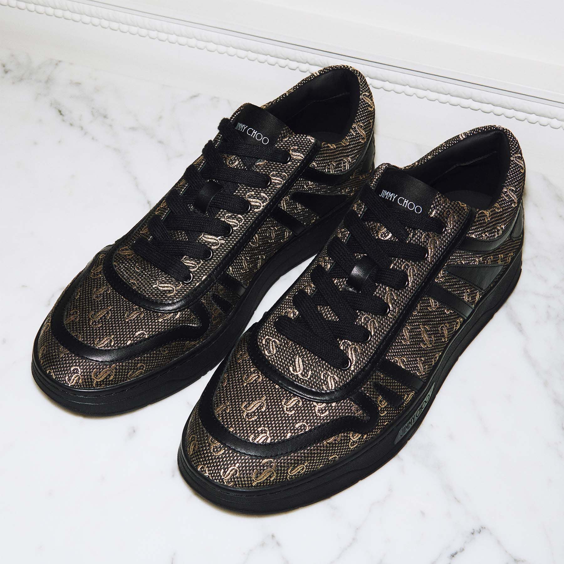ZNO STOCK 0 DJV 0/0 0 Prix 0 / Reco 170 X BLACK/GOLD Trainer HAWAII/M