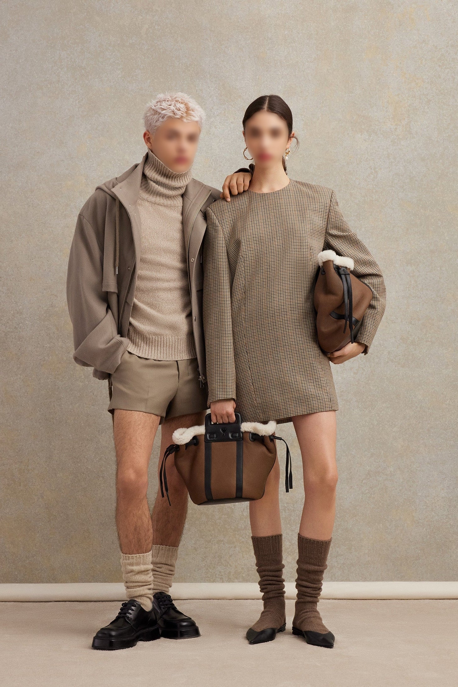 Ami de Coeur cashmere turtleneck jumper with embroidery - Champagne