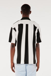 Chemise col requin avec étiquette Ami en satin - Black & Off White