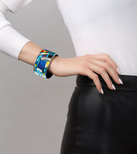 Manchette Diva en émail et plaqué au rhodium - Bleu, Turquoise & Rouge