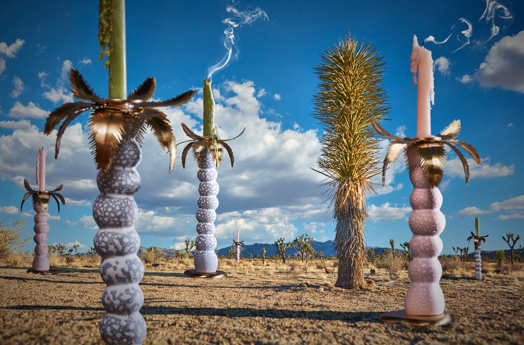 Bougeoir Haas Mojave Palm en faïence et laiton - Pink