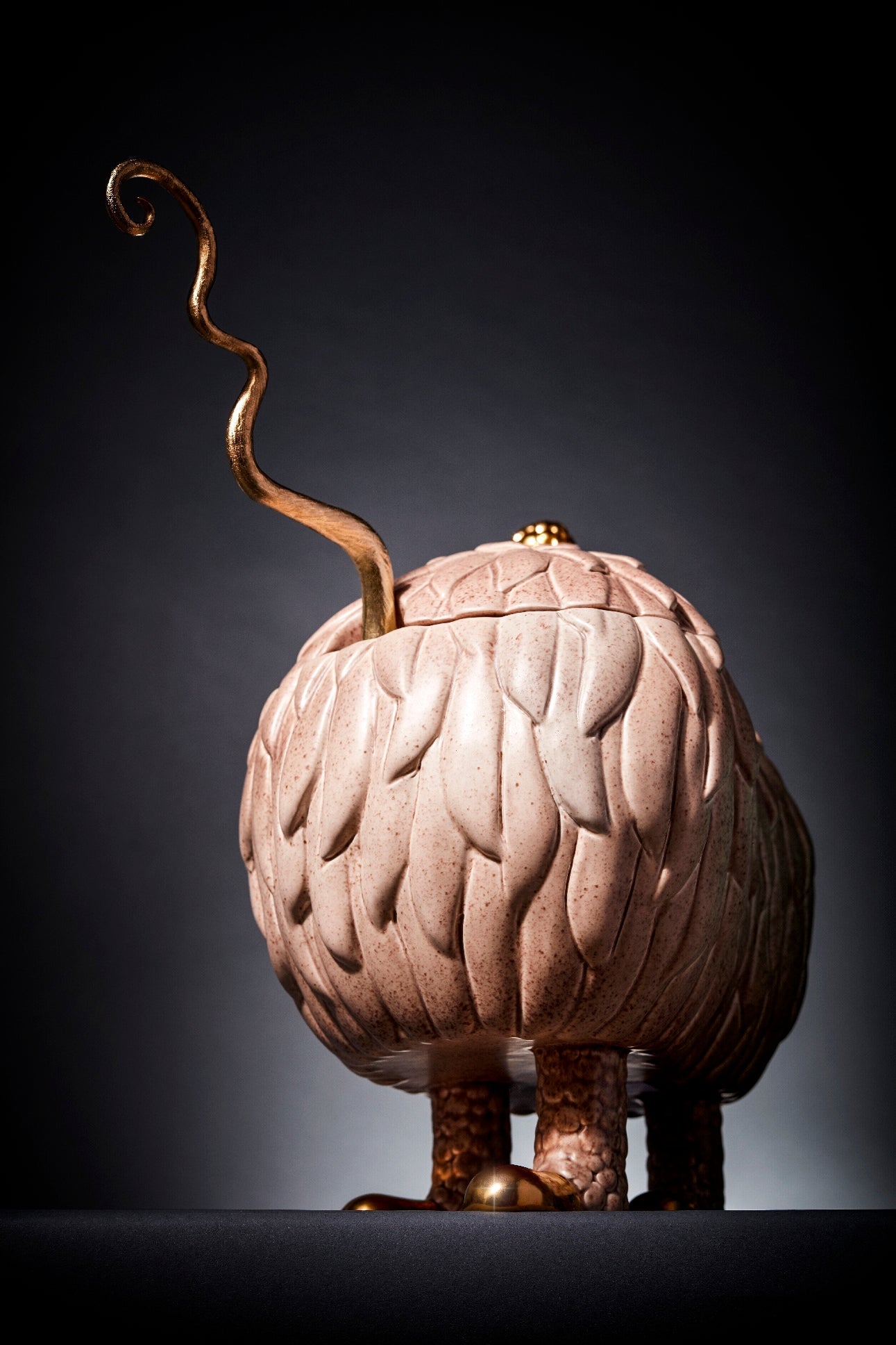 Soupière Monster & louche torsadée Haas Brothers en porcelaine - Rose