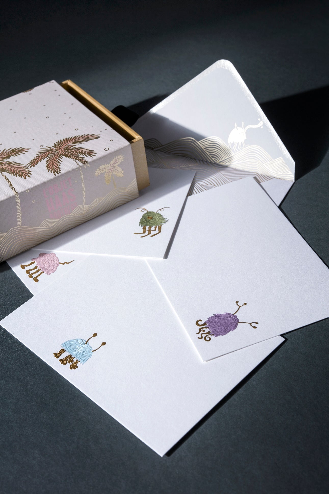 Coffret de 12 lots de papeterie Haas - Beige