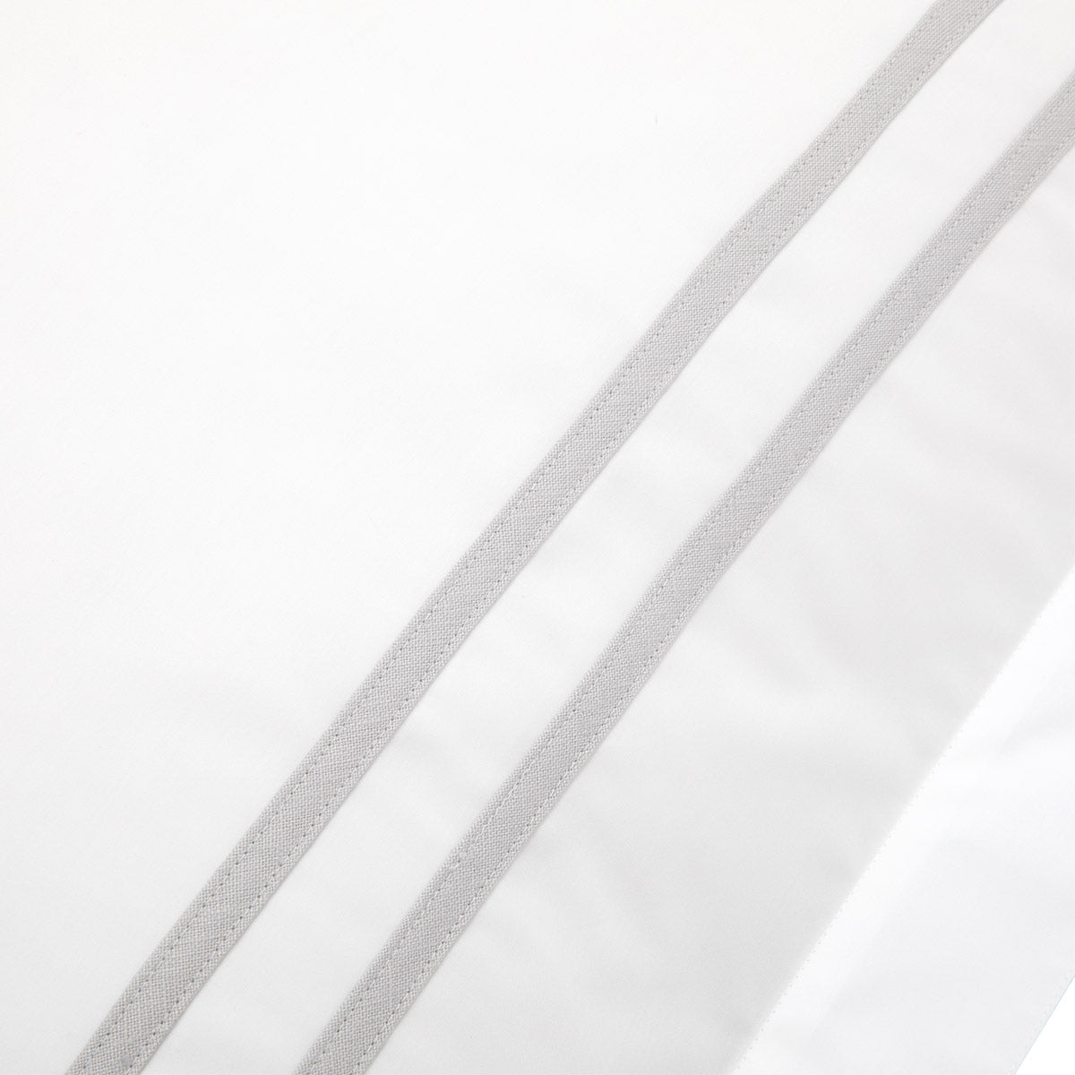 HARMONIE_BRUME // TAIES HARMONIE_BRUME