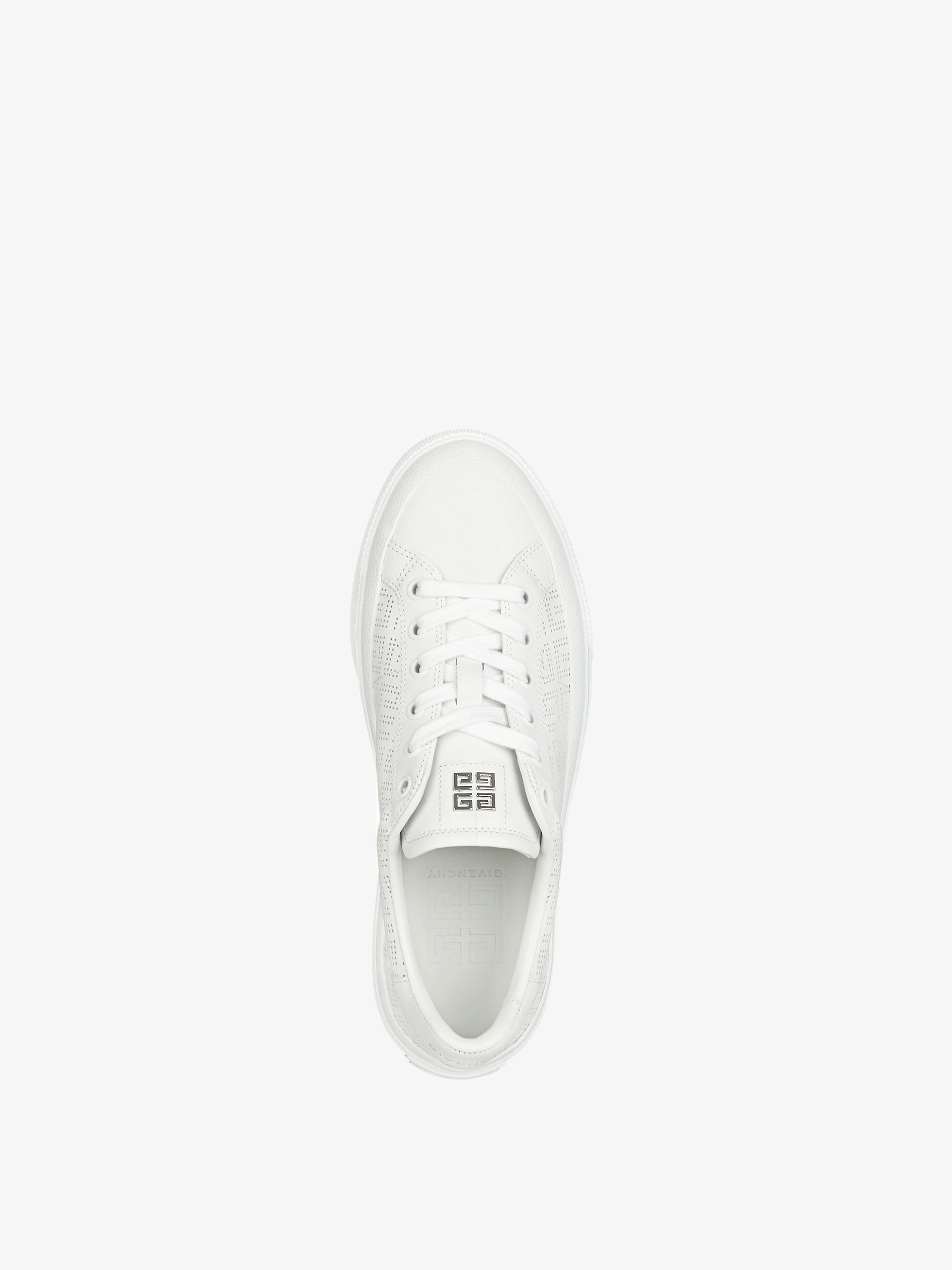 Baskets City Sport en cuir perforé - White