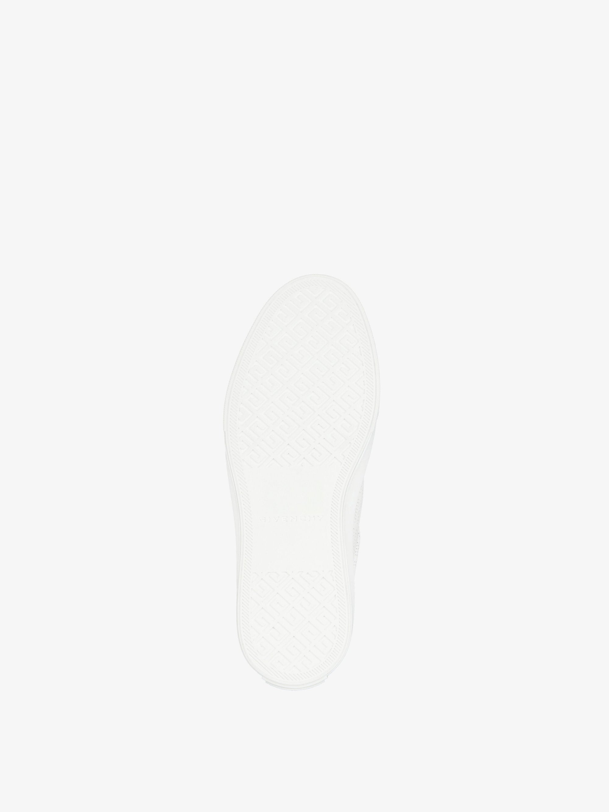 Baskets City Sport en cuir perforé - White
