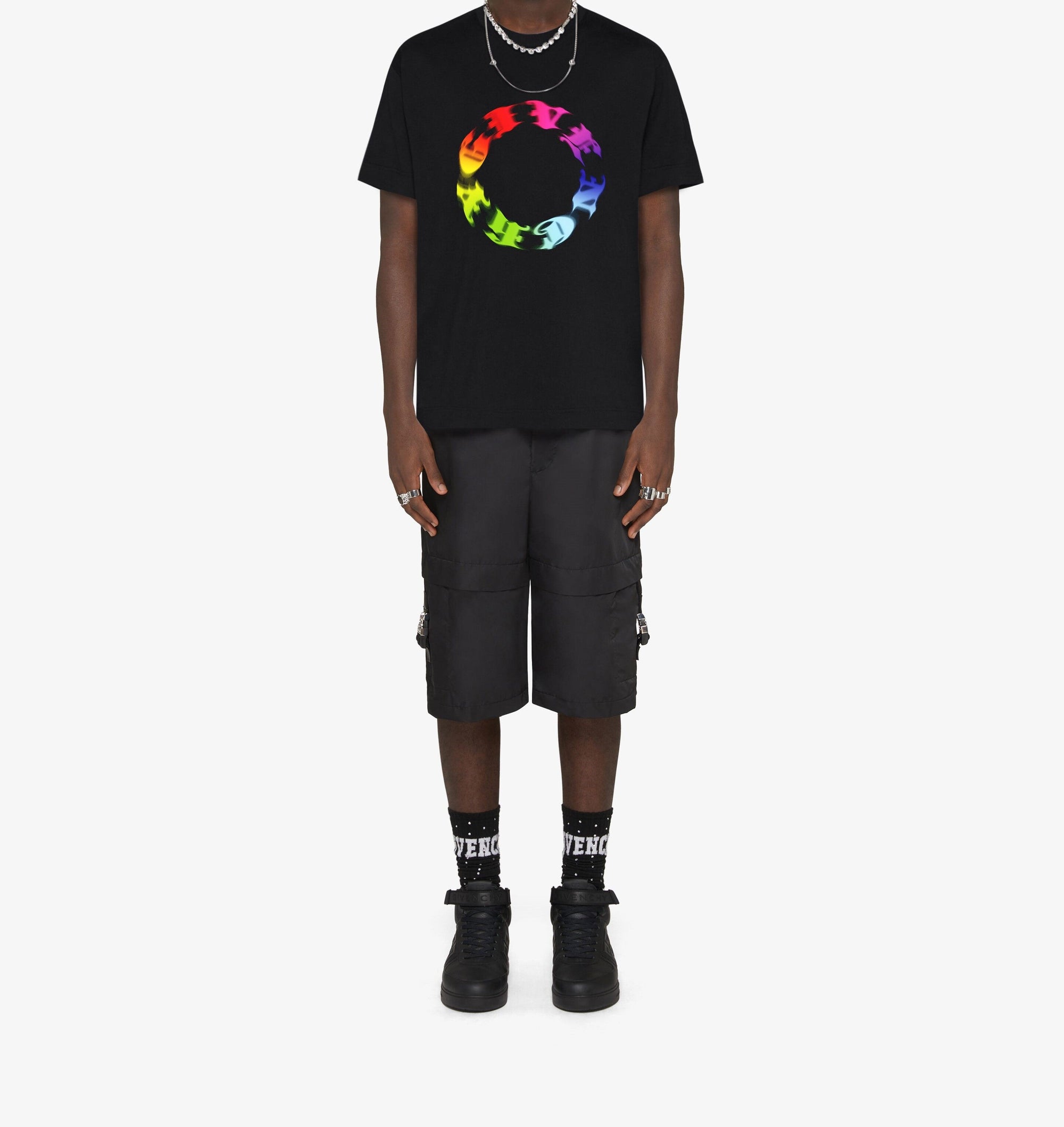 PRIDE CIRCLE GIVENCHY