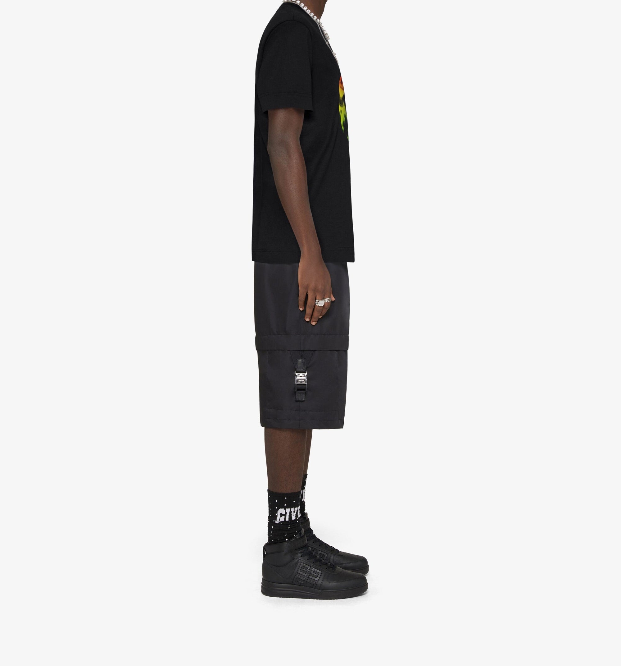 PRIDE CIRCLE GIVENCHY
